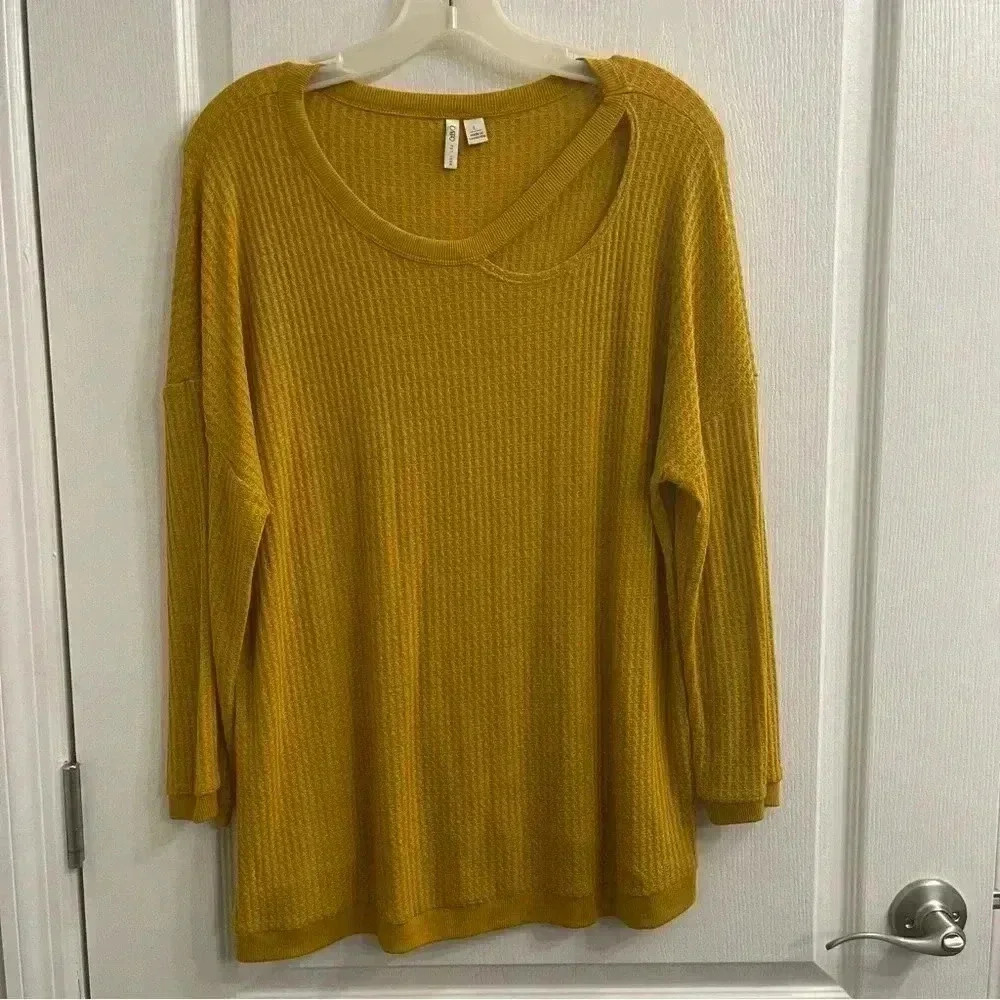 Knit Long Sleeve Top With Cut Out On Neckline/Chest Area